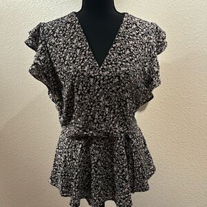 Monteau Fitted Short Sleeve Blouse